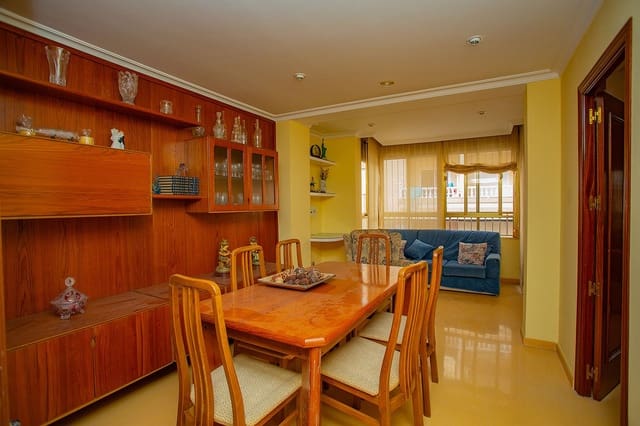 4 sovrum Lägenhet till salu i Centro, Torrevieja med garage - 188 000 € (Ref: 7131392)