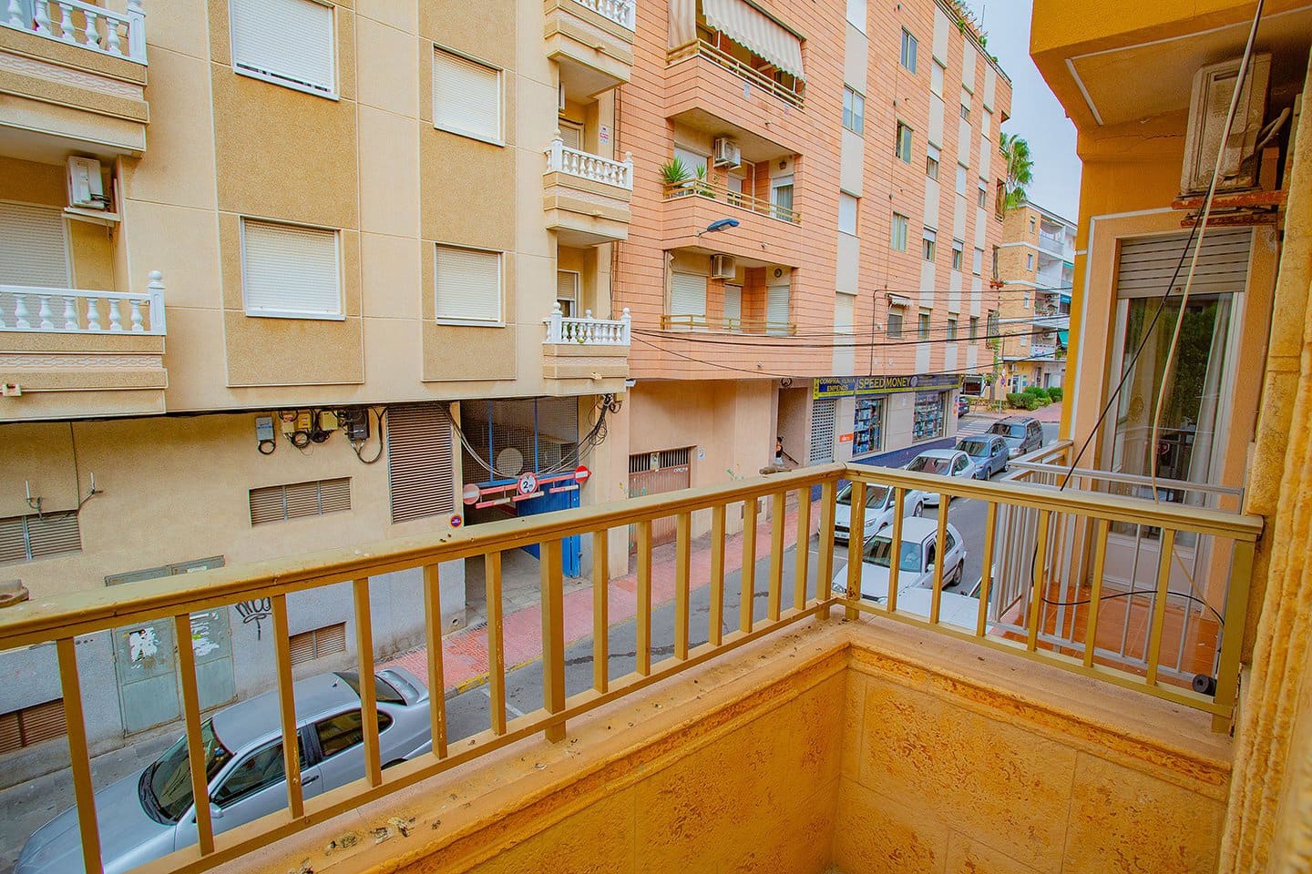 4 sovrum Lägenhet till salu i Torrevieja med garage - 188 000 € (Ref: 7131392)