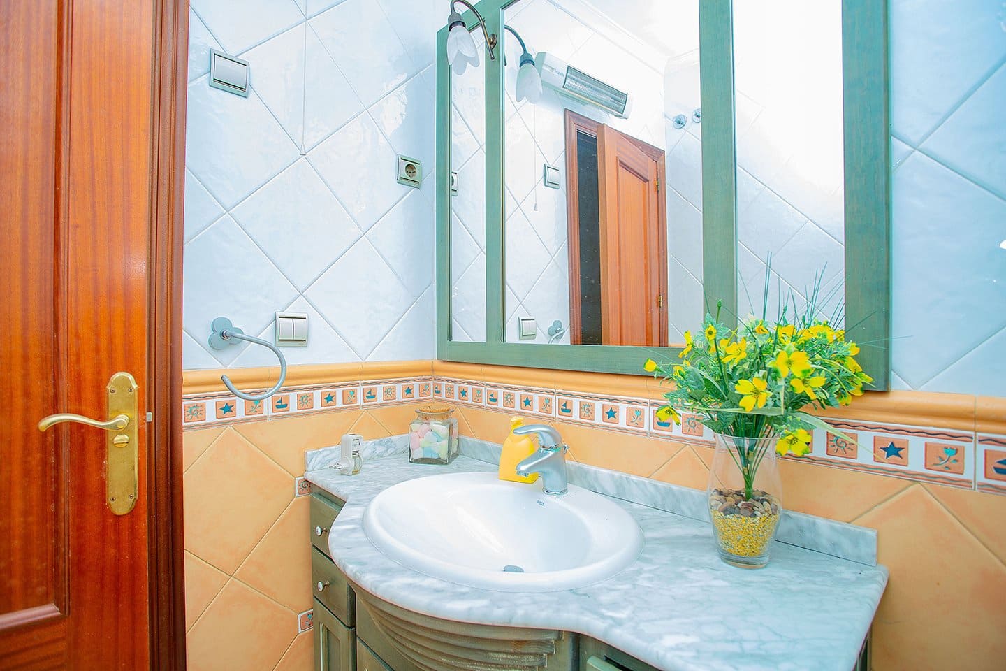 4 sovrum Lägenhet till salu i Torrevieja med garage - 188 000 € (Ref: 7131392)