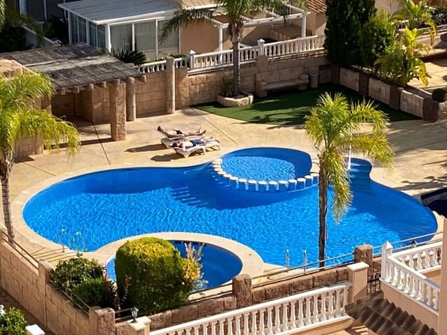 3 Zimmer Apartment zu verkaufen in Villamartin, Orihuela mit Pool Garage - 385.000 € (Ref: 7268731)