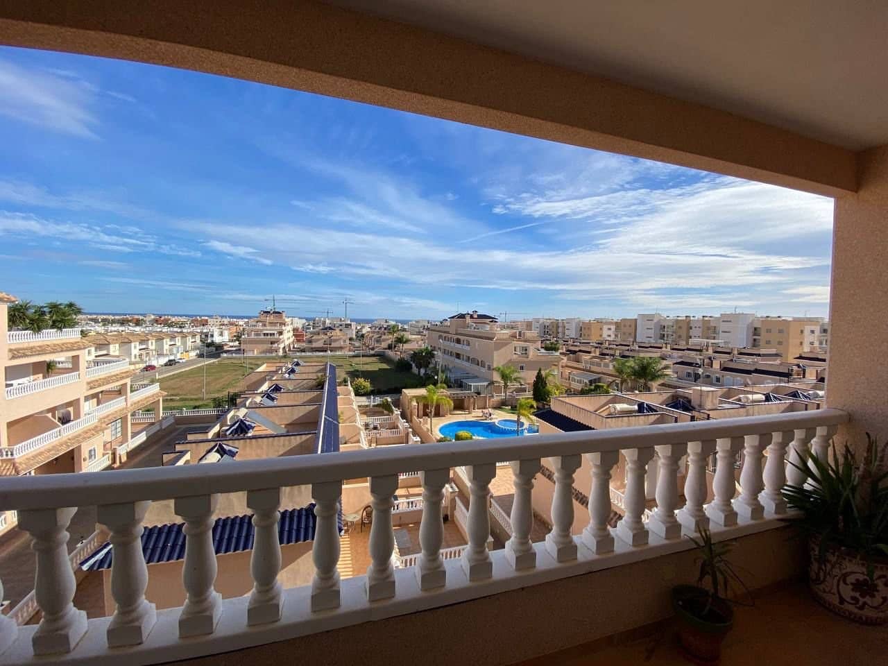 3 makuuhuone Huoneisto myytävänä paikassa Villamartin mukana uima-altaan 
autotalli - 385 000 € (Ref: 7268731)