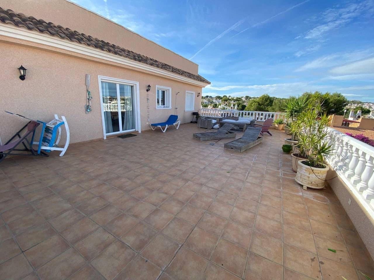 3 makuuhuone Huoneisto myytävänä paikassa Villamartin mukana uima-altaan 
autotalli - 385 000 € (Ref: 7268731)