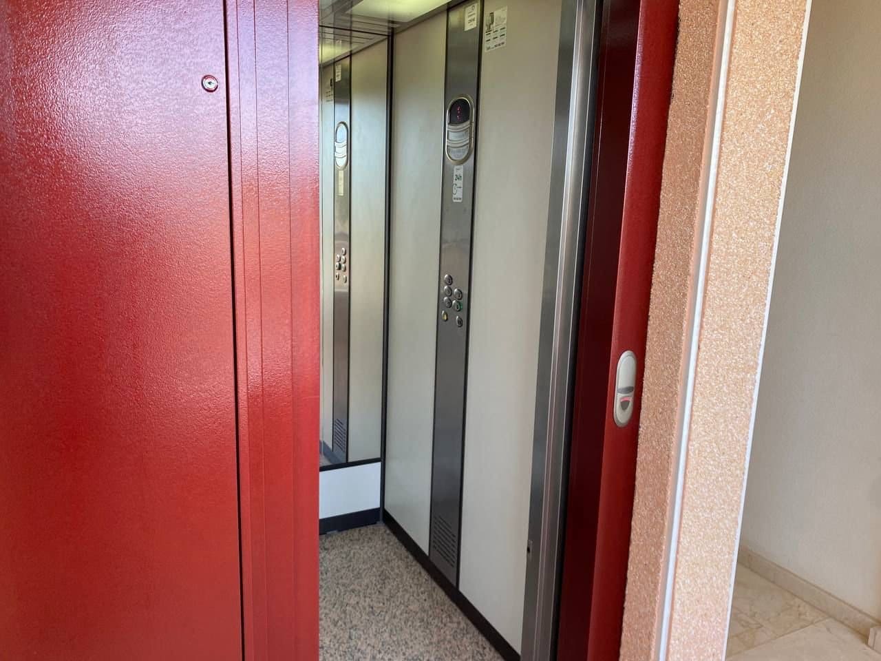 3 makuuhuone Huoneisto myytävänä paikassa Villamartin mukana uima-altaan 
autotalli - 385 000 € (Ref: 7268731)