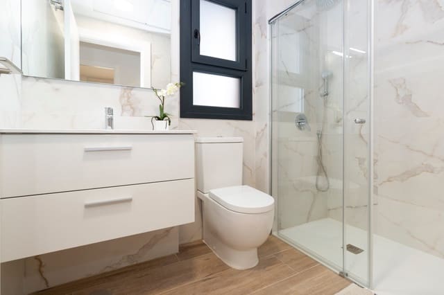 3 sovrum Lägenhet till salu i Villamartin, Orihuela med pool garage - 325 000 € (Ref: 7344366)