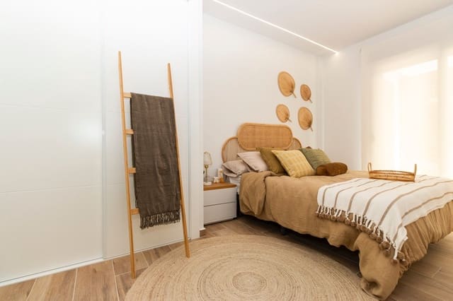 3 sovrum Lägenhet till salu i Villamartin, Orihuela med pool garage - 325 000 € (Ref: 7344366)