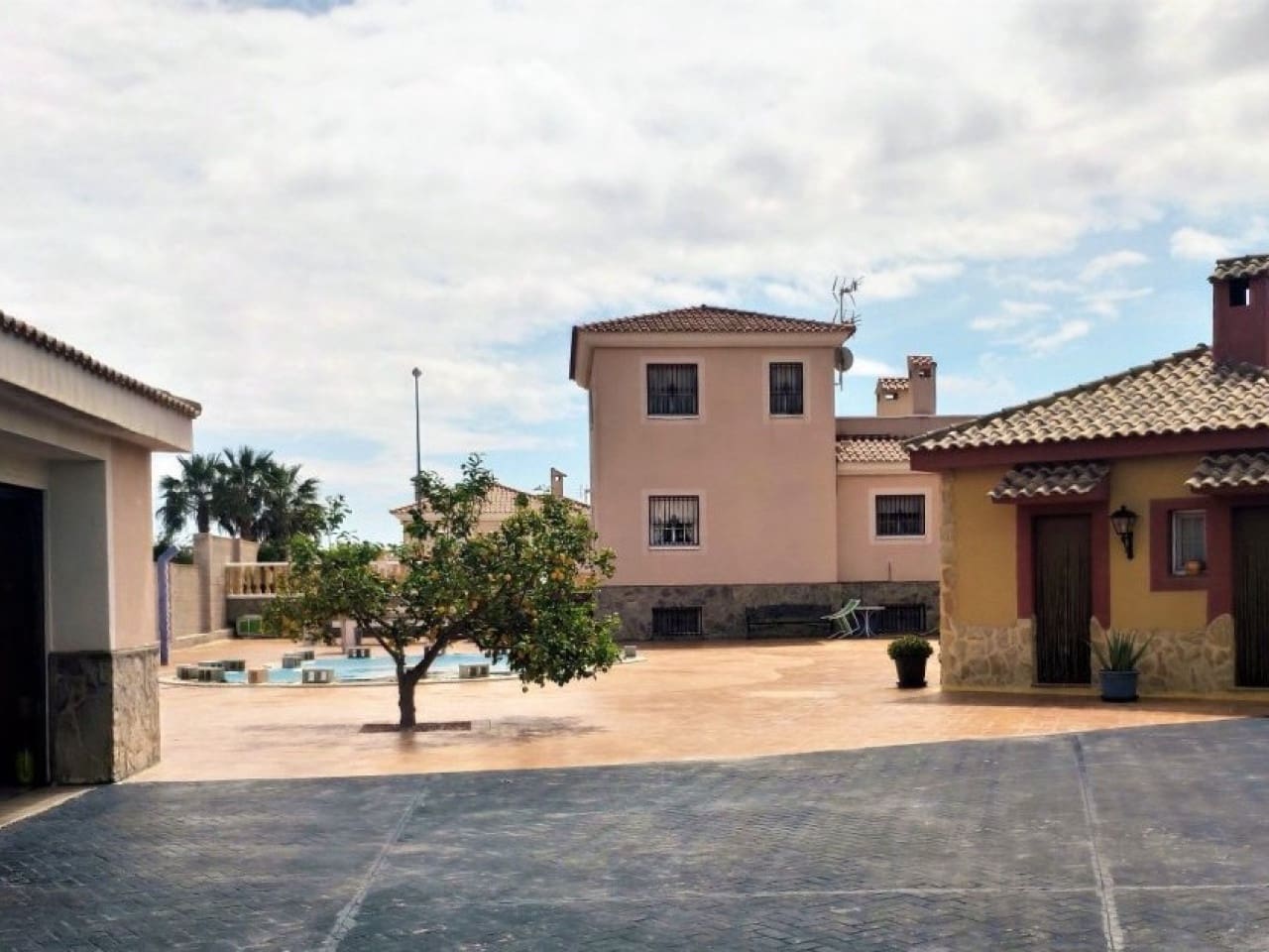 4 soverom Villa til salgs i Alicante by med svømmebasseng - € 410 000 (Ref: 7441111)