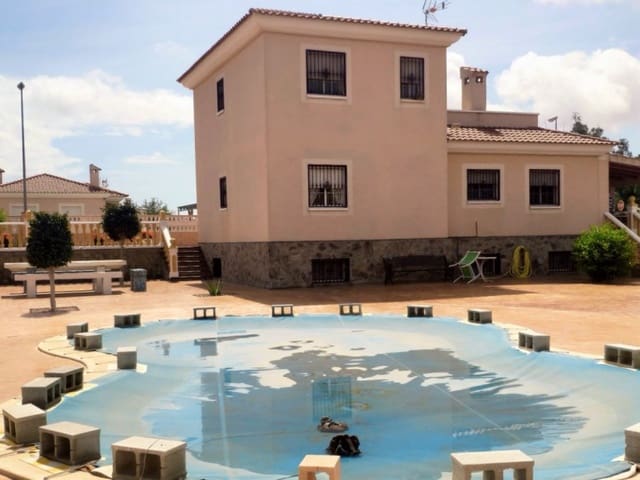 4 soverom Villa til salgs i Alicante by med svømmebasseng - € 410 000 (Ref: 7441111)