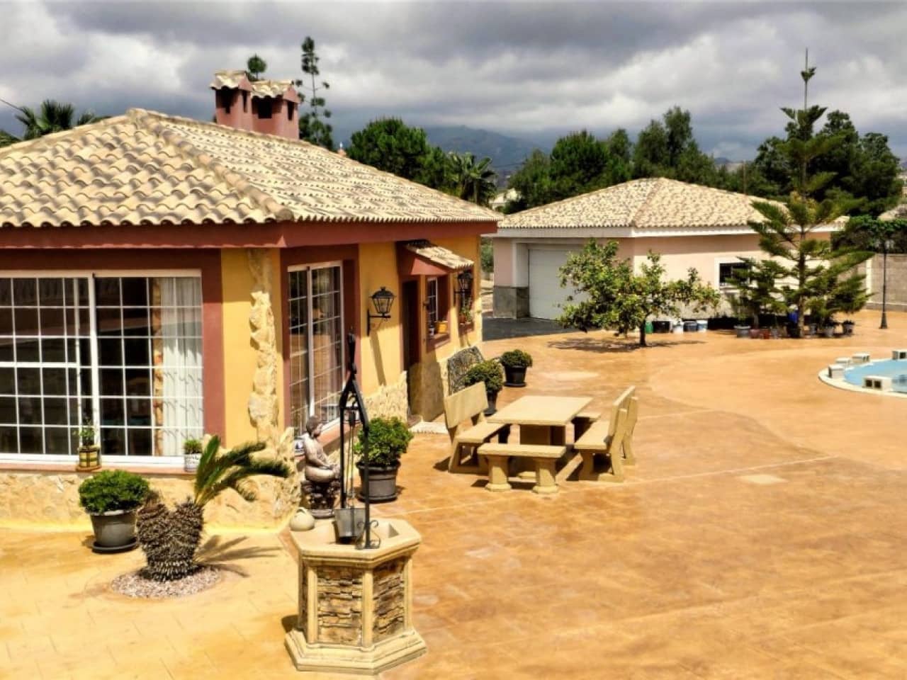 4 soverom Villa til salgs i Alicante by med svømmebasseng - € 410 000 (Ref: 7441111)