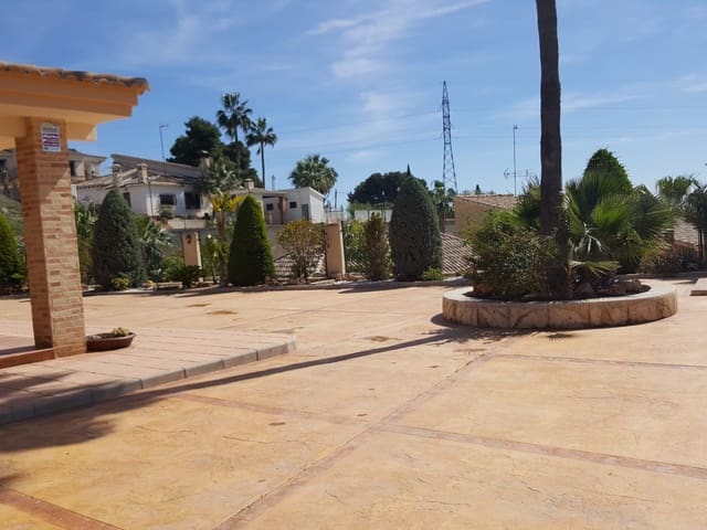 5 soveværelse Finca/Landehus til salg i Elche / Elx med swimmingpool - € 600.000 (Ref: 7441131)