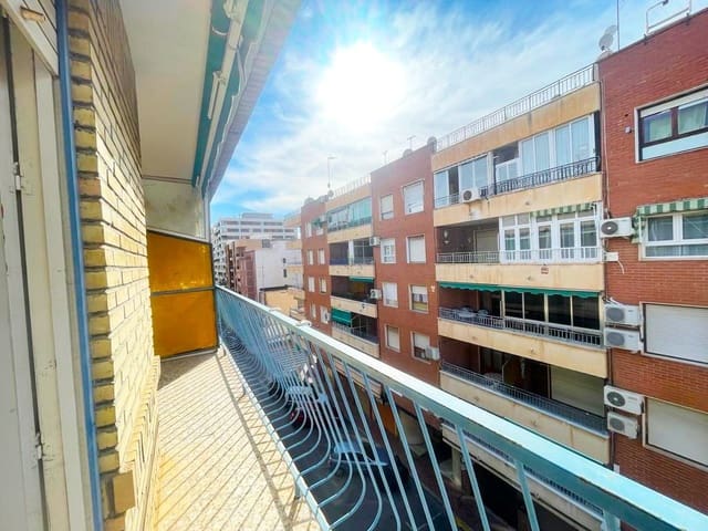 2 slaapkamer Appartement te koop in Playa del Acequión, Torrevieja - € 125.000 (Ref: 7467266)