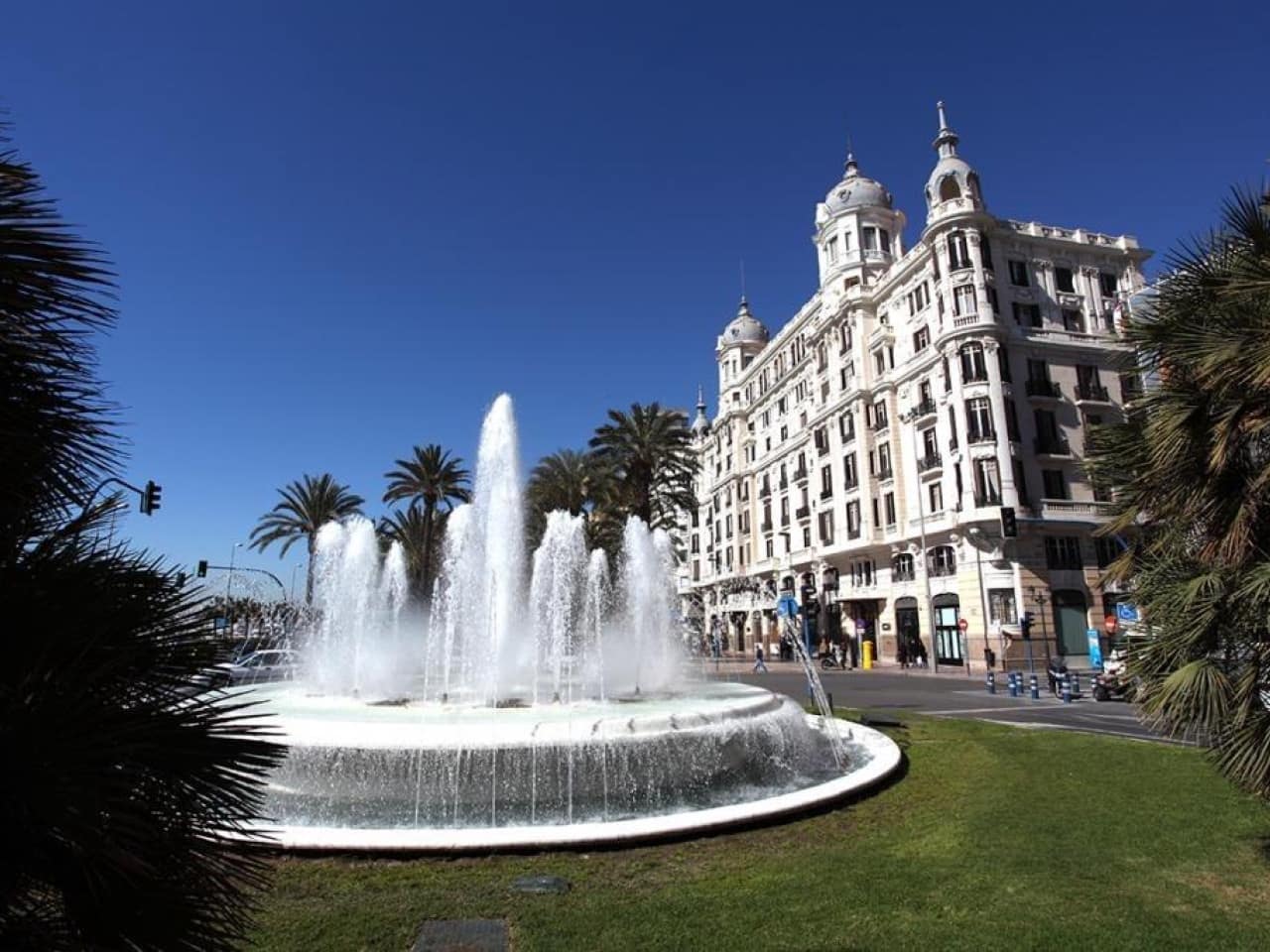 4 bedroom Apartment for sale in Alicante / Alacant city with pool - € 471,600 (Ref: 7550665)