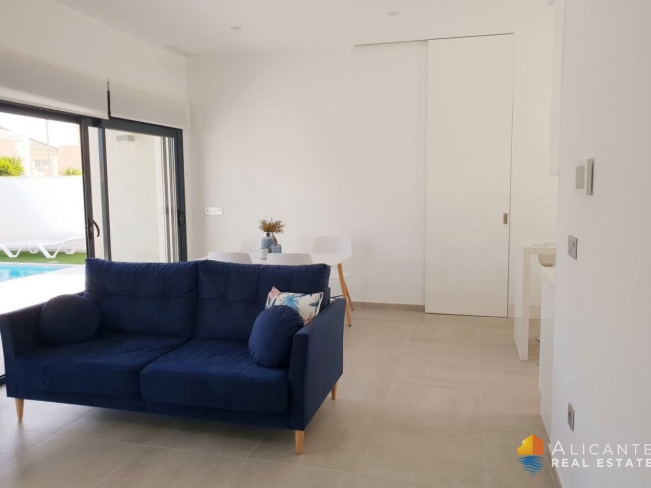 3 bedroom Villa for sale in Pinar de Campoverde with pool - € 422,500 (Ref: 7552695)