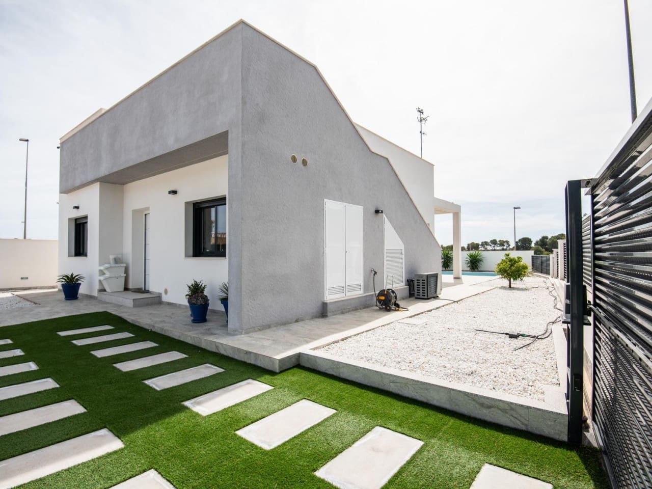 3 bedroom Villa for sale in Pinar de Campoverde with pool - € 422,500 (Ref: 7552695)