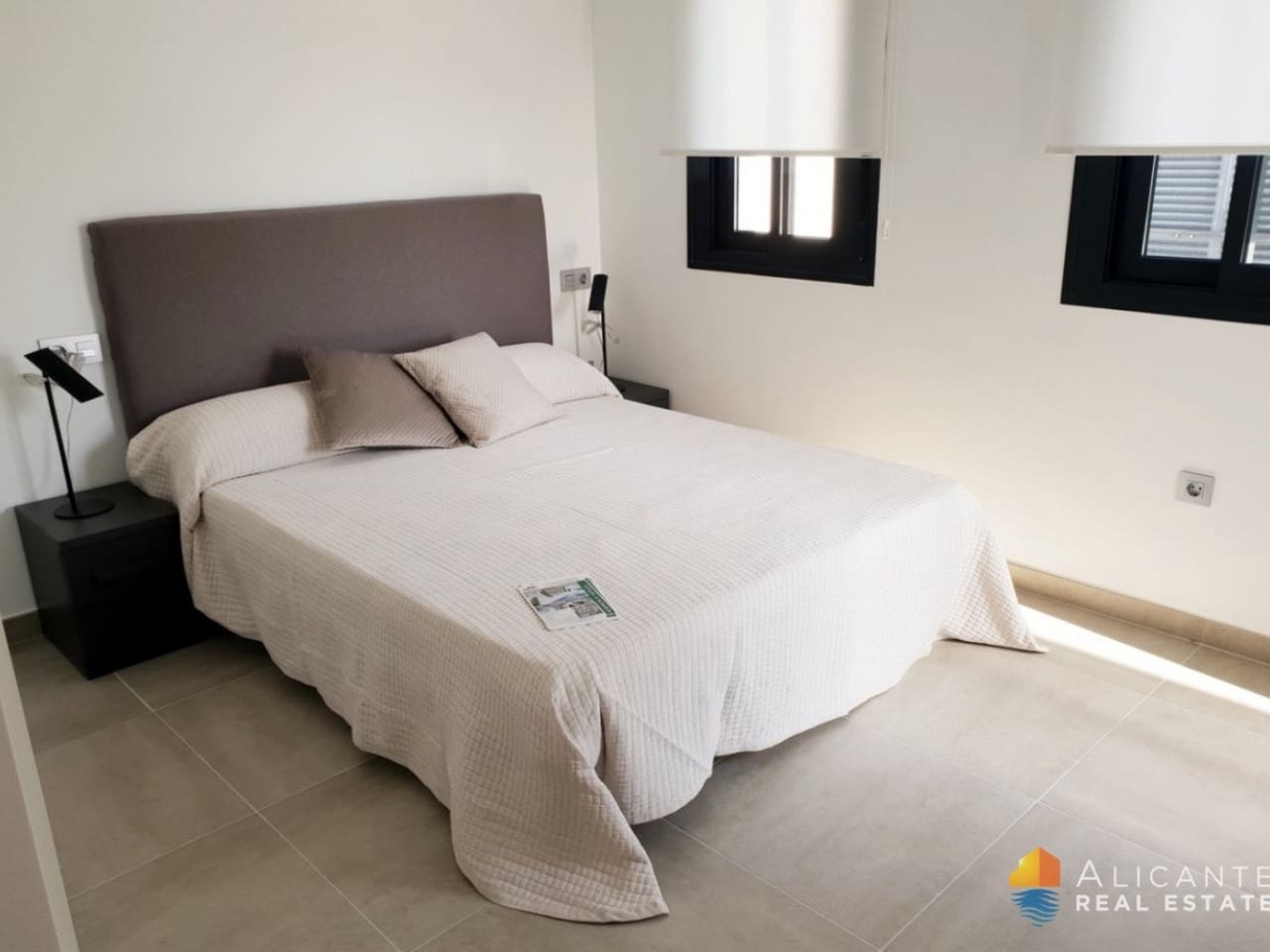 3 bedroom Villa for sale in Pinar de Campoverde with pool - € 422,500 (Ref: 7552695)