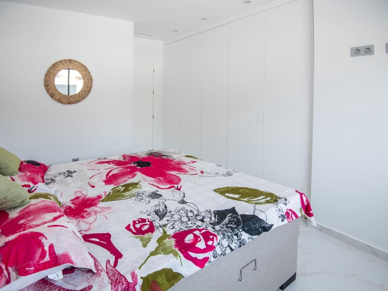 3 bedroom Villa for sale in Pinar de Campoverde with pool - € 422,500 (Ref: 7552695)