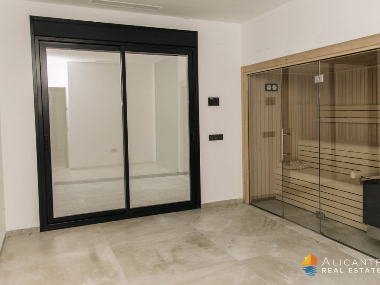 4 makuuhuone Huvila myytävänä paikassa Rojales mukana uima-altaan - 995 000 € (Ref: 7552698)