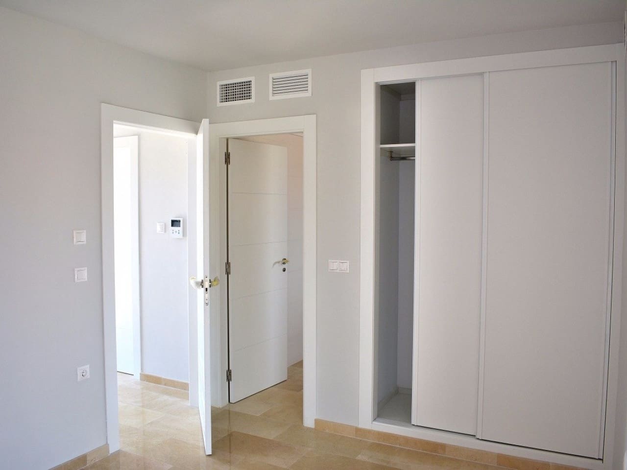 4 makuuhuone Huvila myytävänä paikassa Finestrat mukana uima-altaan - 760 000 € (Ref: 7552723)