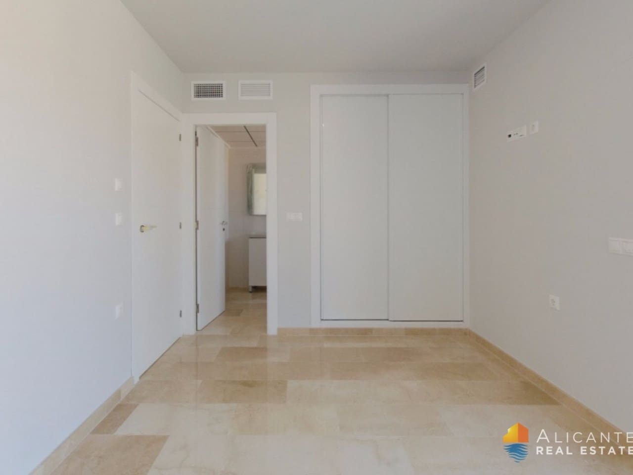 4 makuuhuone Huvila myytävänä paikassa Finestrat mukana uima-altaan - 760 000 € (Ref: 7552723)