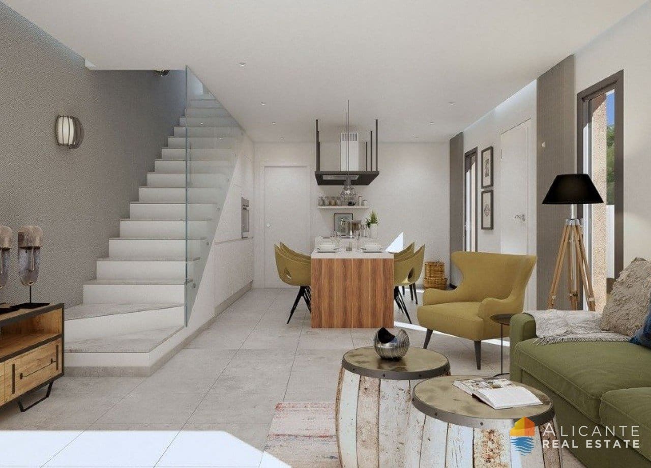 3 sovrum Villa till salu i Daya Nueva med pool - 299 000 € (Ref: 7552837)