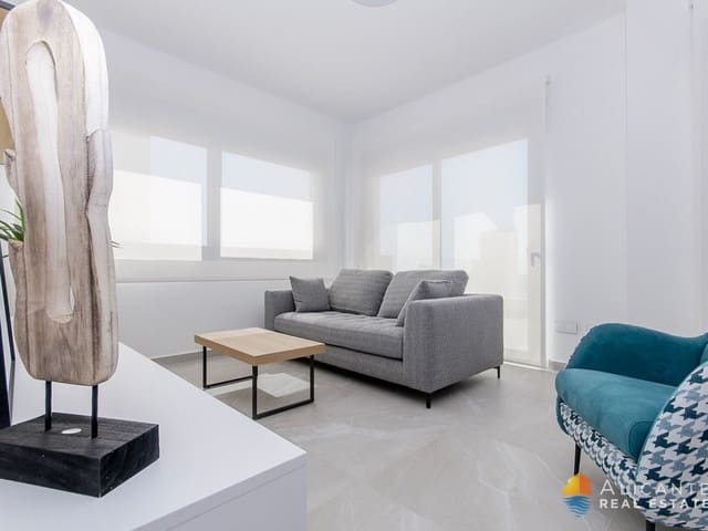 3 sovrum Villa till salu i San Miguel de Salinas med pool - 415 000 € (Ref: 7558596)