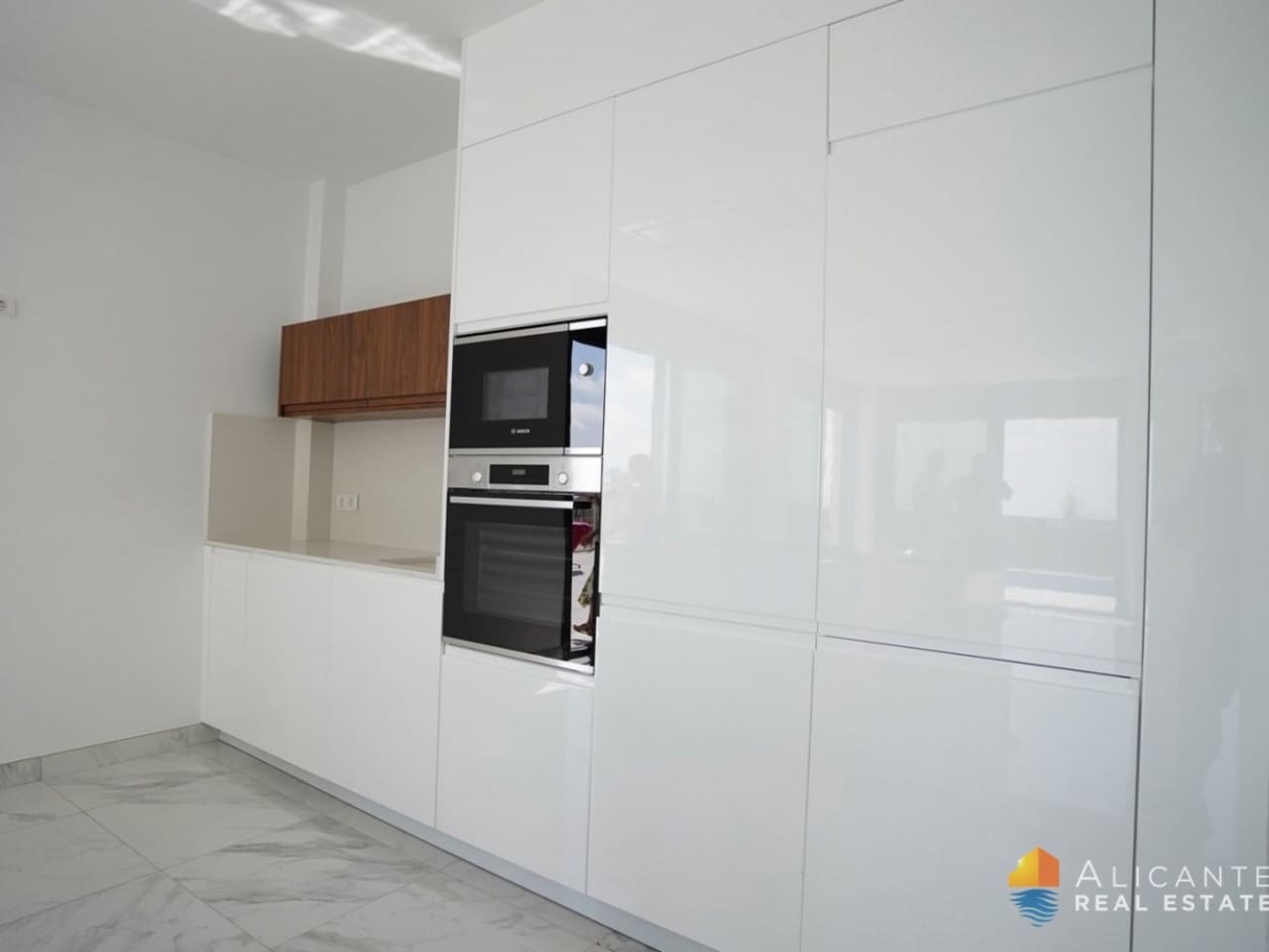 3 bedroom Villa for sale in Polop with pool - € 500,000 (Ref: 7558616)