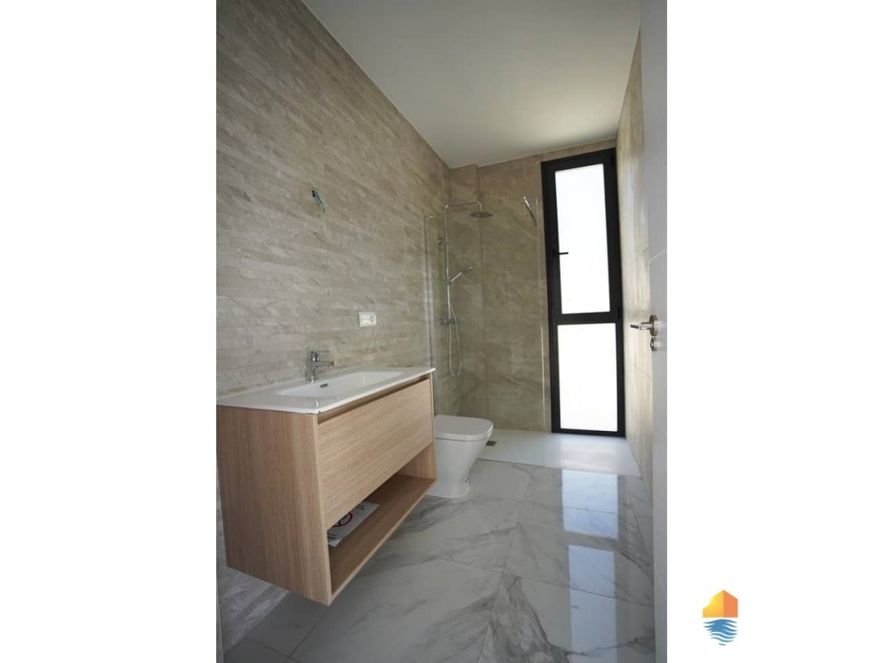 3 bedroom Villa for sale in Polop with pool - € 500,000 (Ref: 7558616)