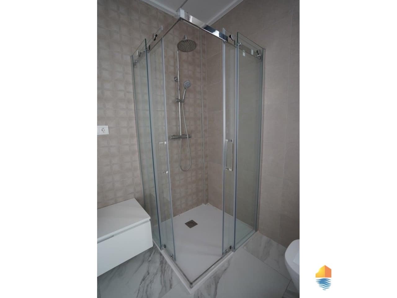 3 bedroom Villa for sale in Polop with pool - € 500,000 (Ref: 7558616)