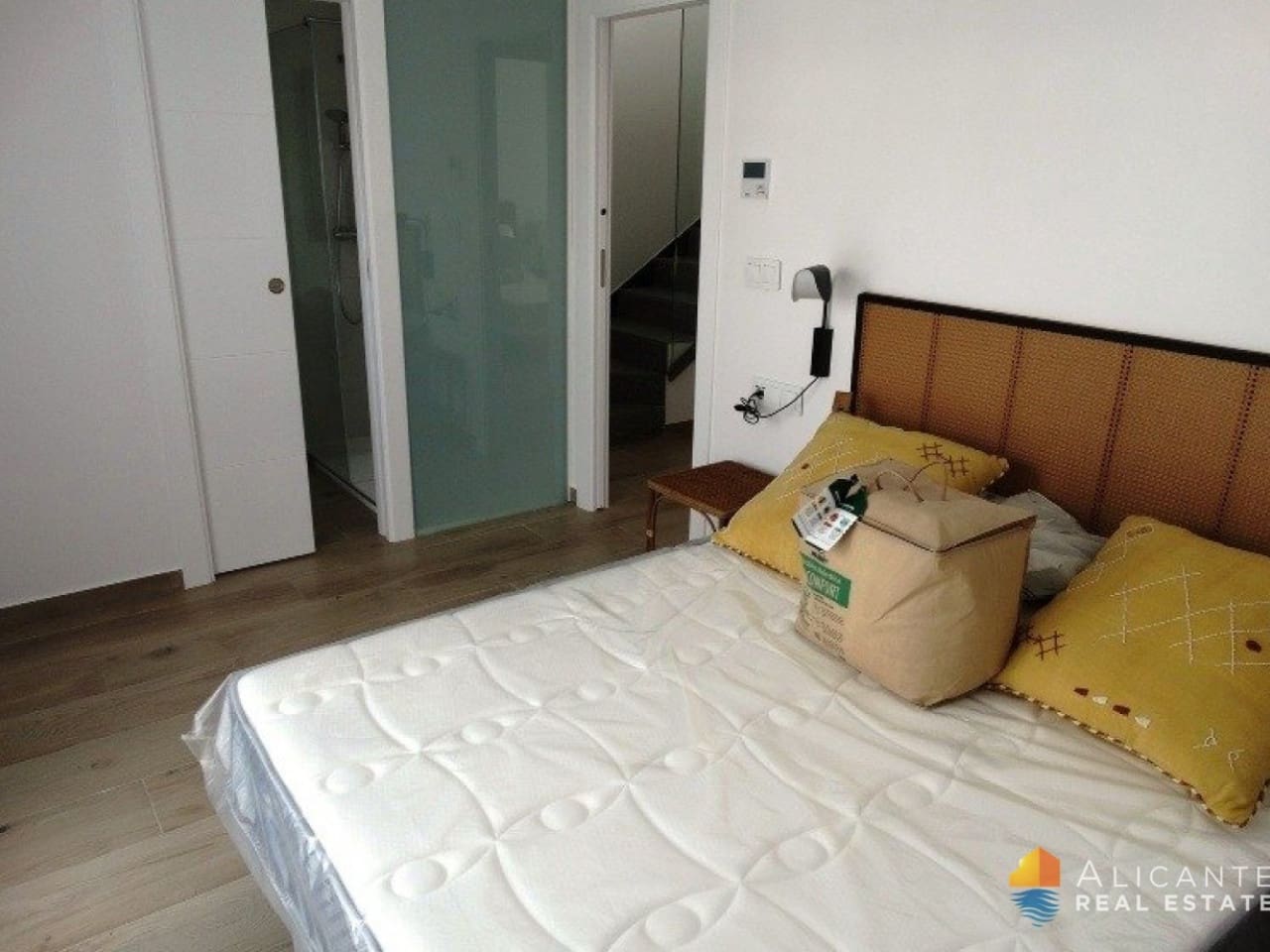 Chalet de 3 habitaciones en Pilar de la Horadada en venta con piscina - 379.900 € (Ref: 7558763)