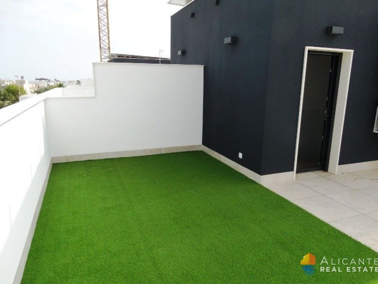 Chalet de 3 habitaciones en Pilar de la Horadada en venta con piscina - 379.900 € (Ref: 7558763)