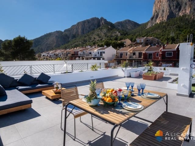 3 chambre Villa/Maison à vendre à Polop avec piscine - 470 000 € (Ref: 7558775)