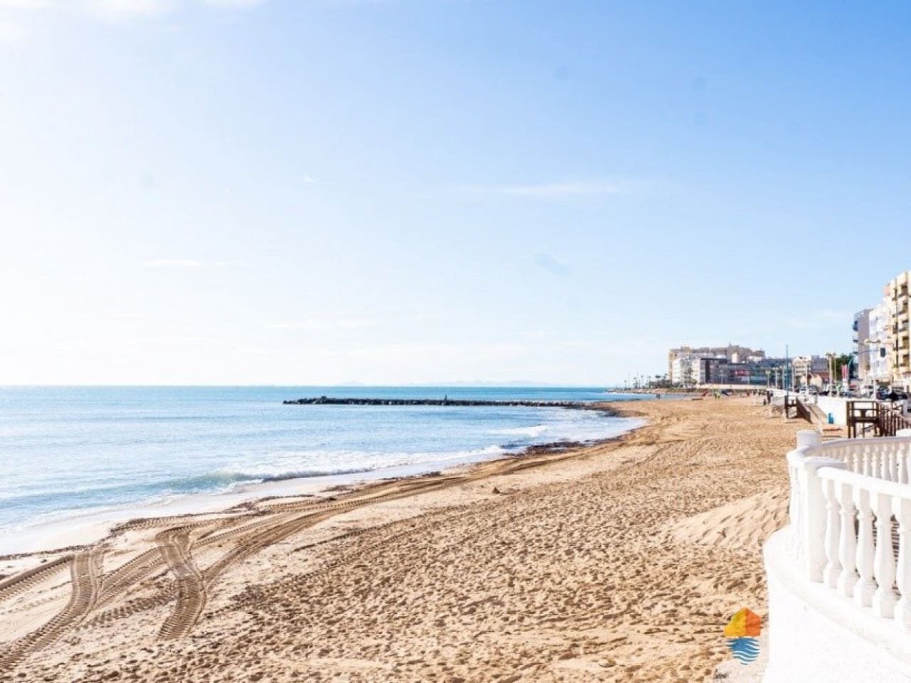 2 makuuhuone Huvila myytävänä paikassa Torrevieja mukana uima-altaan - 309 000 € (Ref: 7558799)