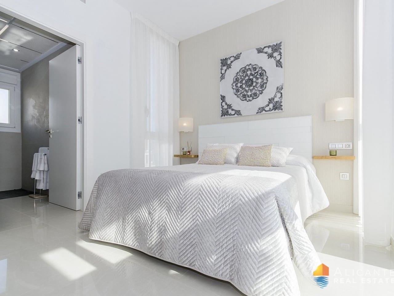 3 sypialnia Willa na sprzedaż w Los Montesinos z basenem - 485 000 € (Ref: 7558844)