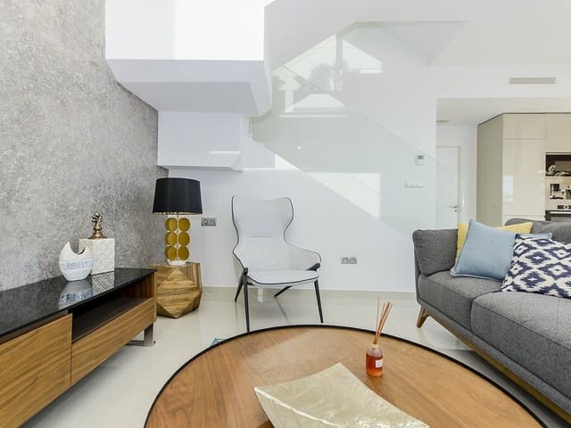 3 sypialnia Willa na sprzedaż w Los Montesinos z basenem garażem - 485 000 € (Ref: 7558844)