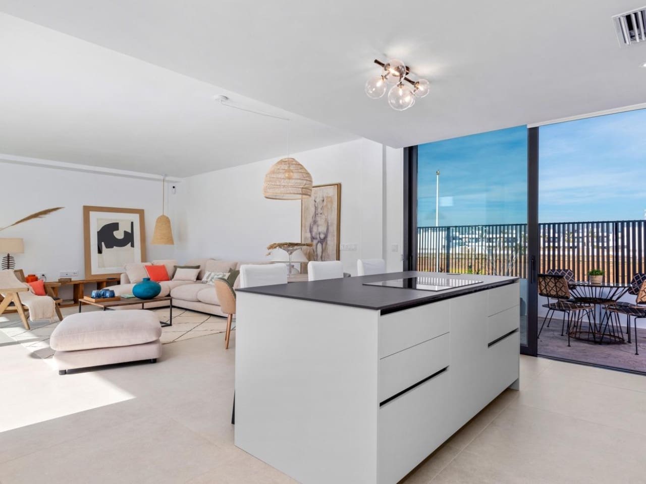 3 soveværelse Villa til salg i Mar de Cristal med swimmingpool - € 549.000 (Ref: 7558850)