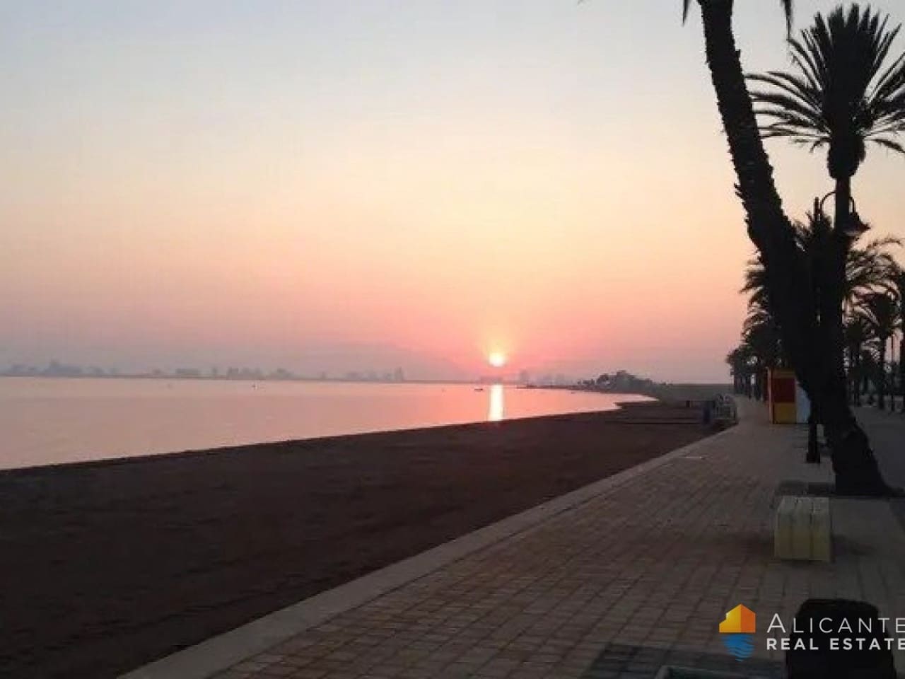 3 soveværelse Villa til salg i Mar de Cristal med swimmingpool - € 549.000 (Ref: 7558850)