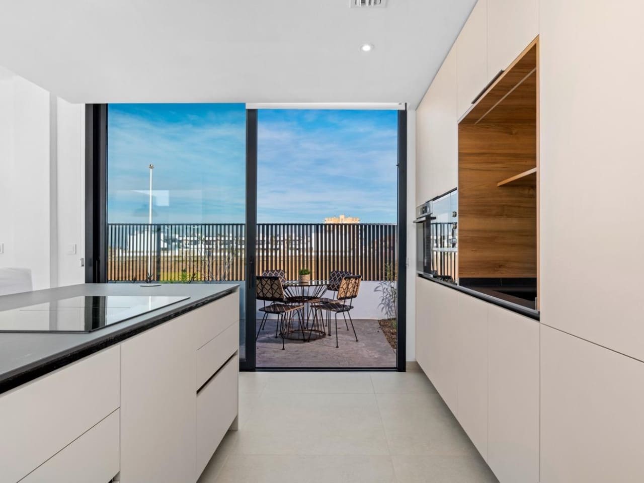 3 soveværelse Villa til salg i Mar de Cristal med swimmingpool - € 549.000 (Ref: 7558850)