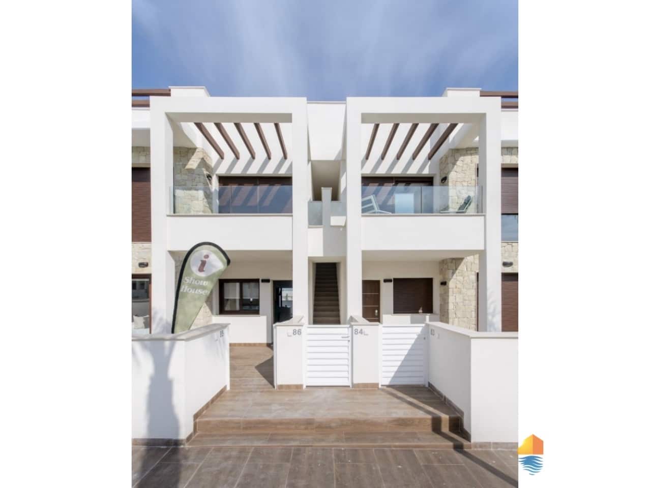 2 bedroom Villa for sale in Los Balcones with pool - € 275,000 (Ref: 7561711)