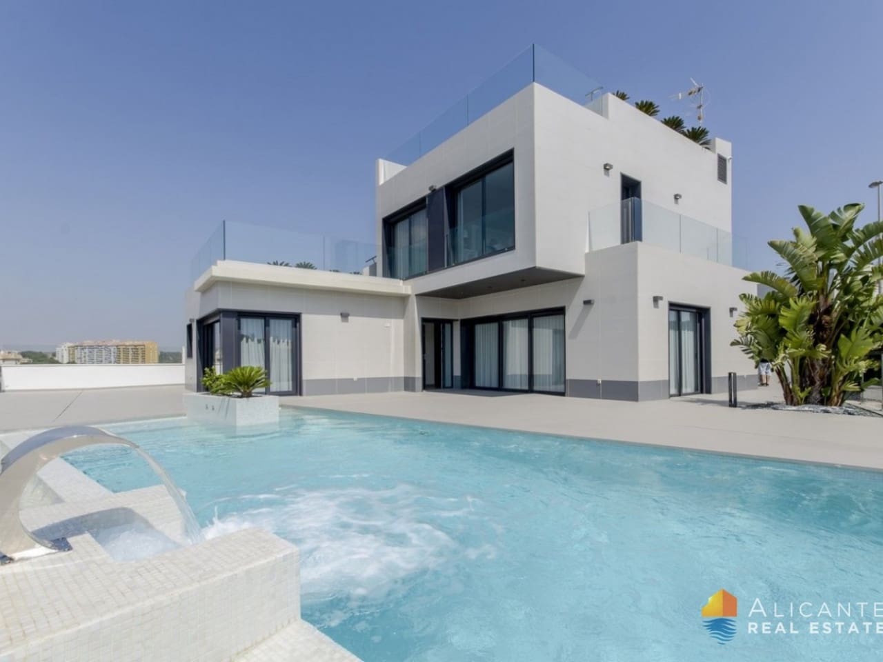 3 sovrum Villa till salu i Campoamor med pool - 1 195 000 € (Ref: 7561736)