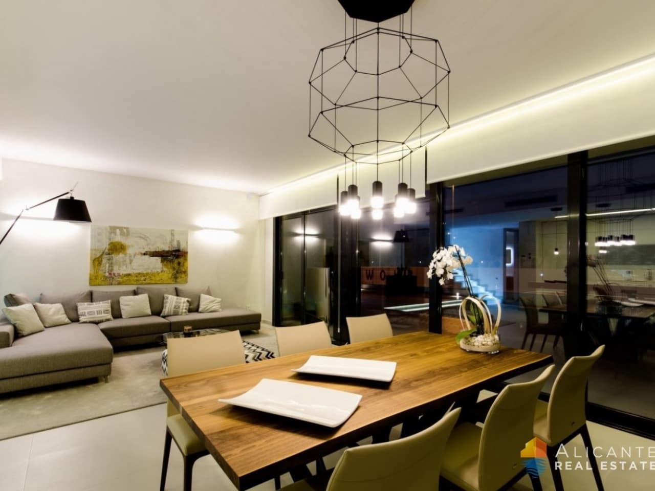 4 sovrum Villa till salu i Campoamor med pool - 1 195 000 € (Ref: 7561737)