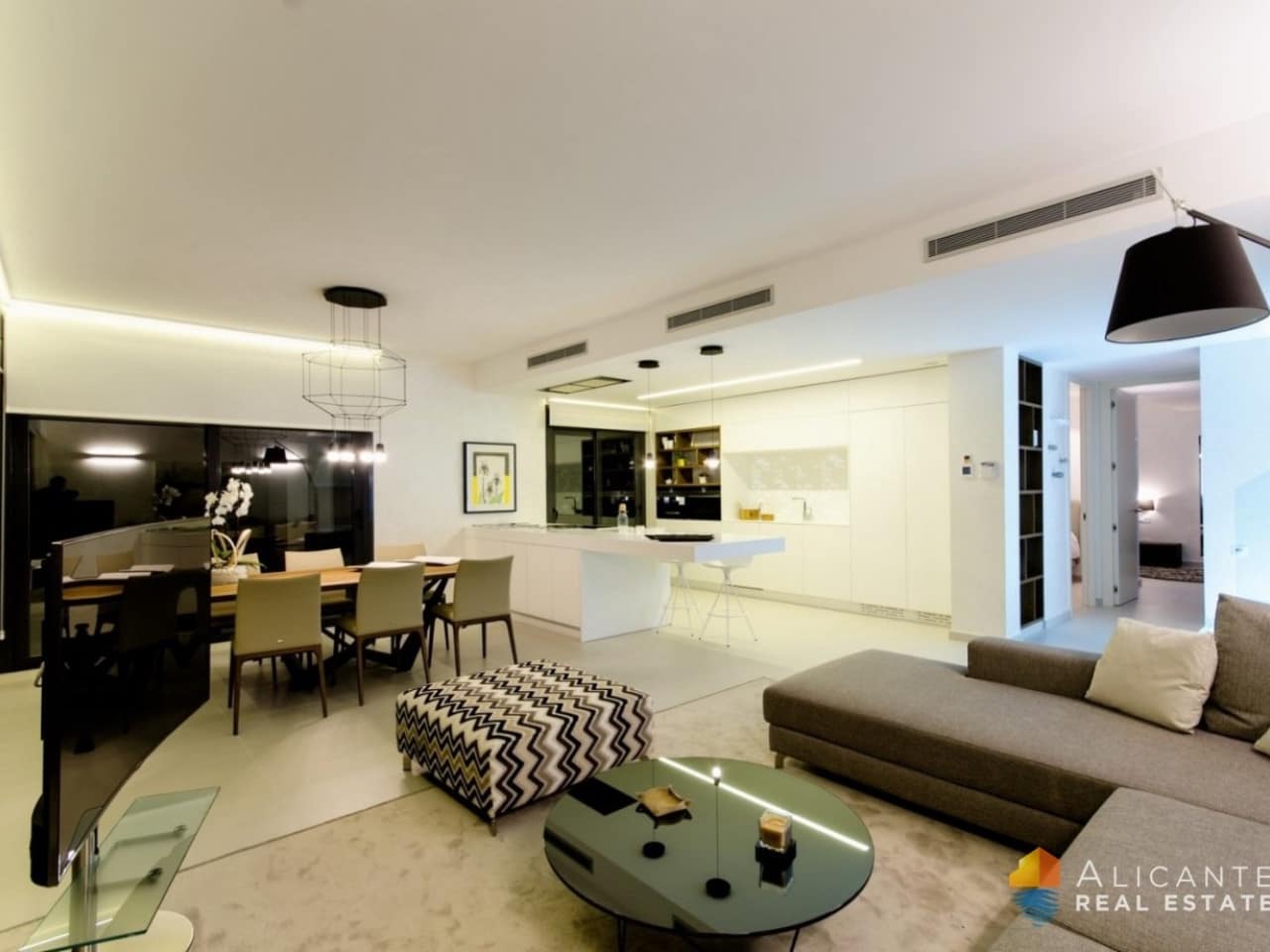 4 sovrum Villa till salu i Campoamor med pool - 1 195 000 € (Ref: 7561737)