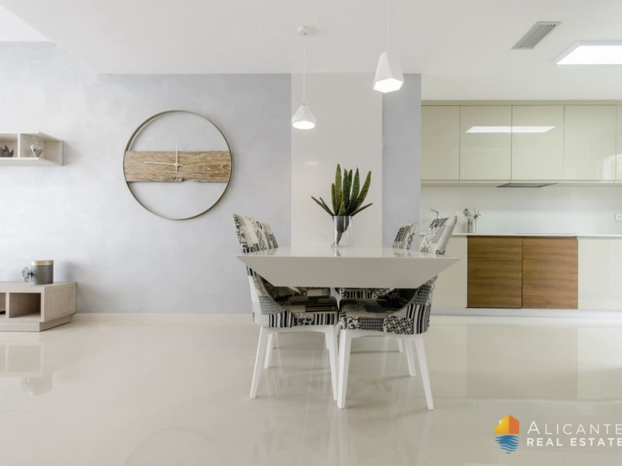 4 slaapkamer Villa te koop in San Miguel de Salinas met zwembad - € 630.000 (Ref: 7561752)