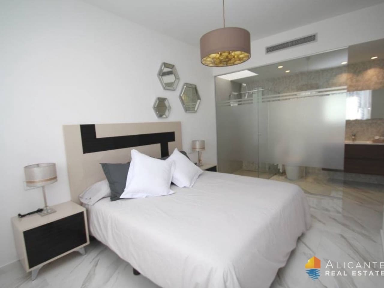 3 sypialnia Willa na sprzedaż w San Miguel de Salinas z basenem - 630 000 € (Ref: 7561759)