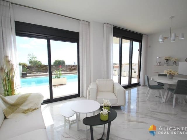 3 sovrum Villa till salu i San Miguel de Salinas med pool - 630 000 € (Ref: 7561759)