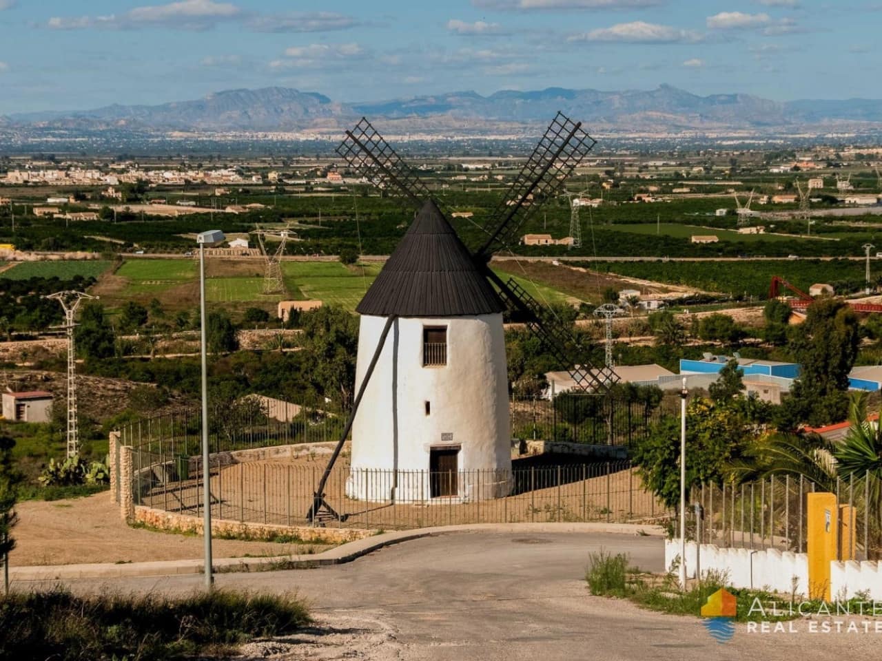 3 Zimmer Villa zu verkaufen in Rojales mit Pool - 549.000 € (Ref: 7564569)