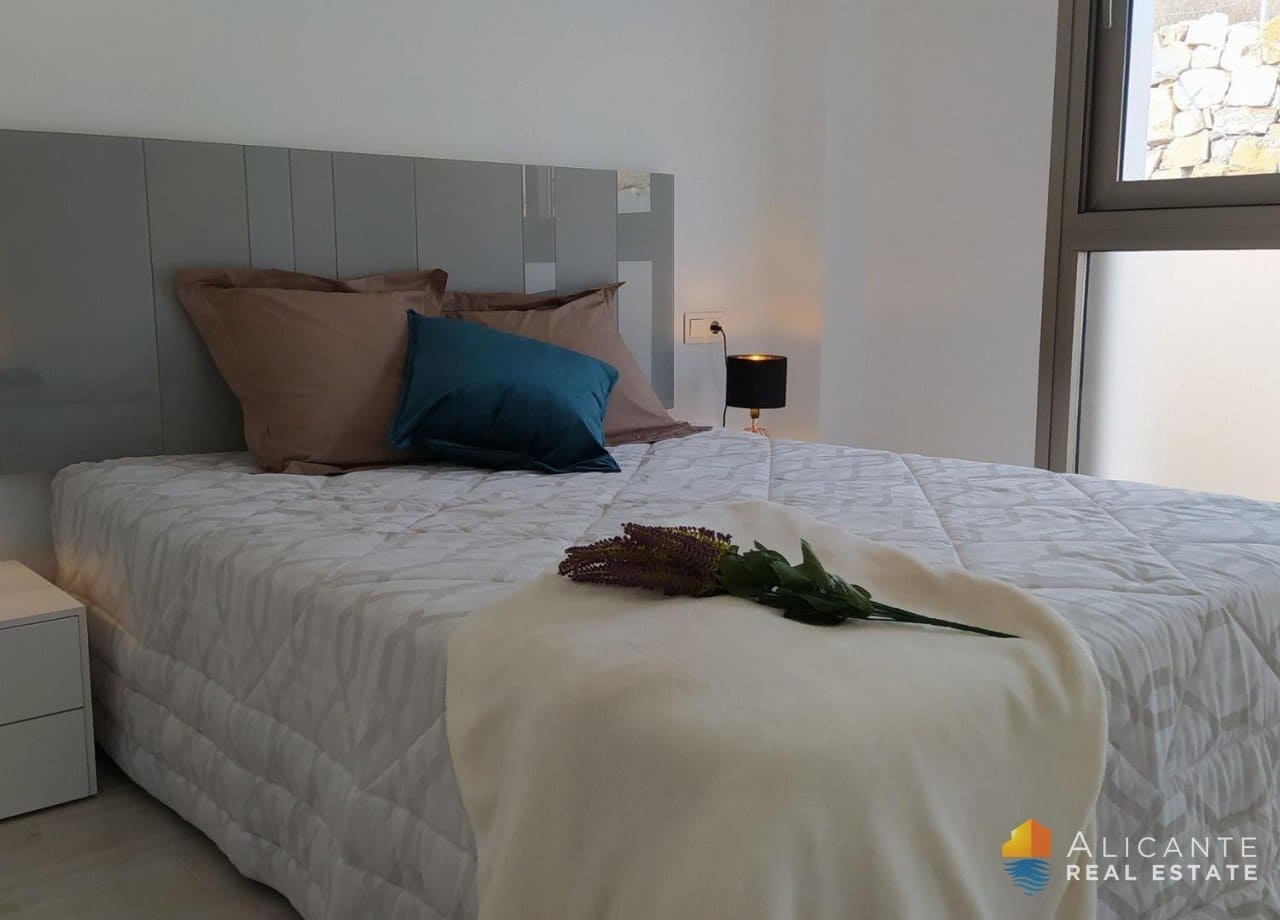 3 sypialnia Willa na sprzedaż w Orihuela Costa z basenem - 549 900 € (Ref: 7710129)