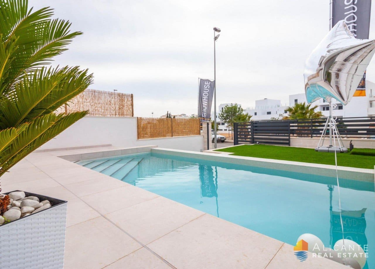 3 sypialnia Willa na sprzedaż w Orihuela Costa z basenem - 549 900 € (Ref: 7710129)