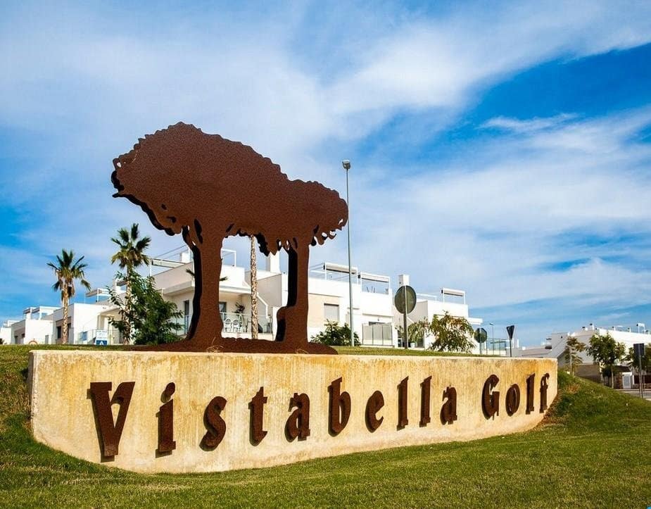 2 sovrum Villa till salu i Los Montesinos med pool - 325 000 € (Ref: 7714899)