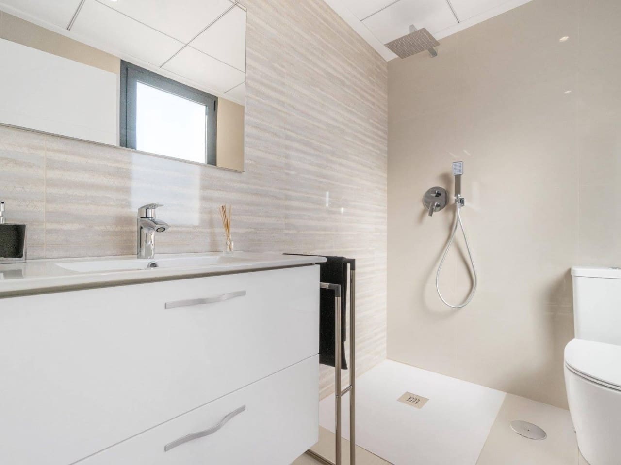 3 sovrum Villa till salu i Los Montesinos med pool - 519 000 € (Ref: 7716768)