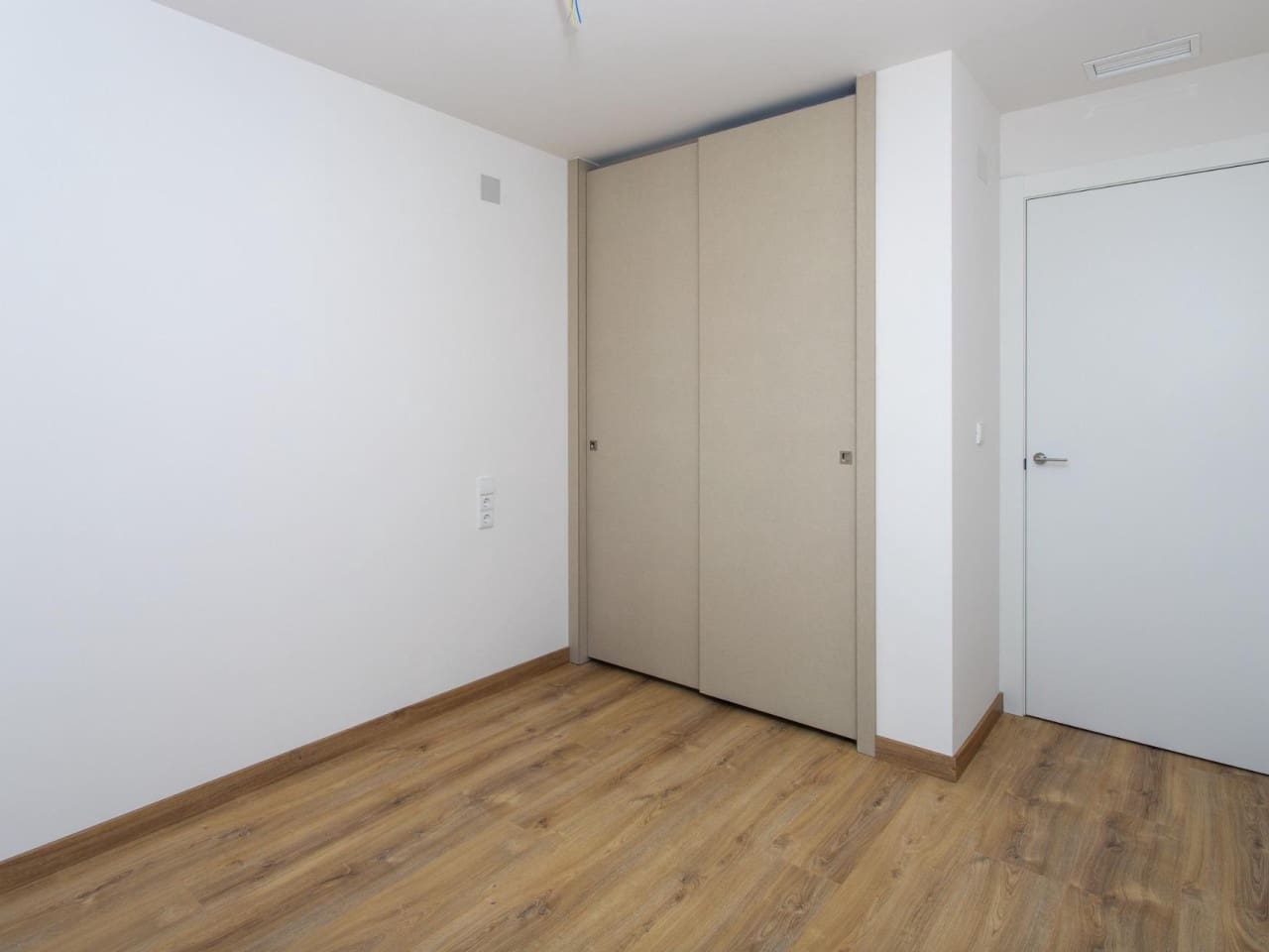 3 bedroom Villa for sale in Hondon de las Nieves - € 215,000 (Ref: 7716771)