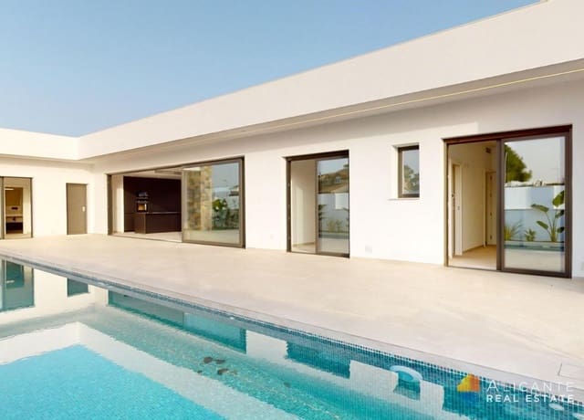 Chalet de 3 habitaciones en Las Lomas de Rame - Bahía Bella, Los Alcázares en venta con piscina - 689.900 € (Ref: 7723200)